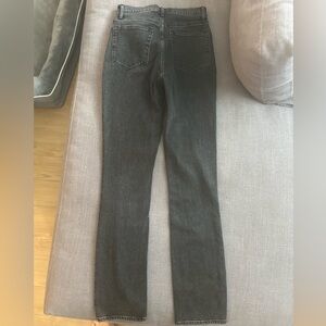 Abercrombie & Fitch “The ‘90s Slim Straight Ultra High Rise” size 28 / 6L